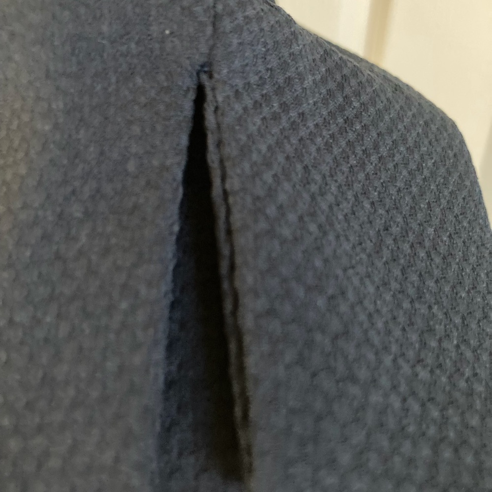 H&M navy blue dress straight leg pants, size 6. - Picture 3 of 4